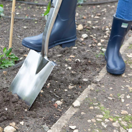 Wilkinson Sword - Stainless Steel Digging Spade – Ergonomic Ash