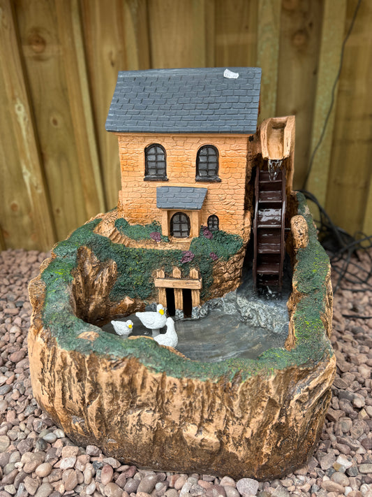 Rustic Watermill Cottage - Water Feature