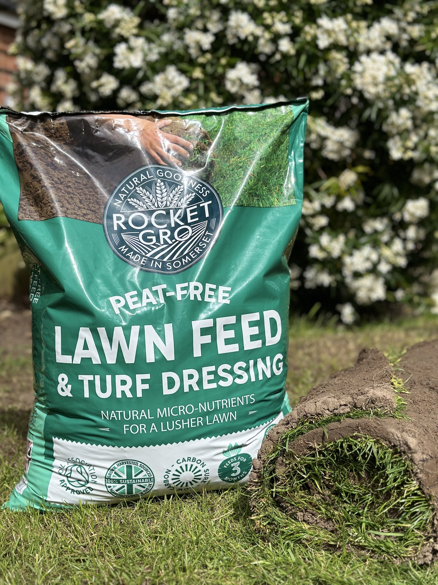 RocketGro Peat-Free Lawn Feed & Turf Dressing - 40L